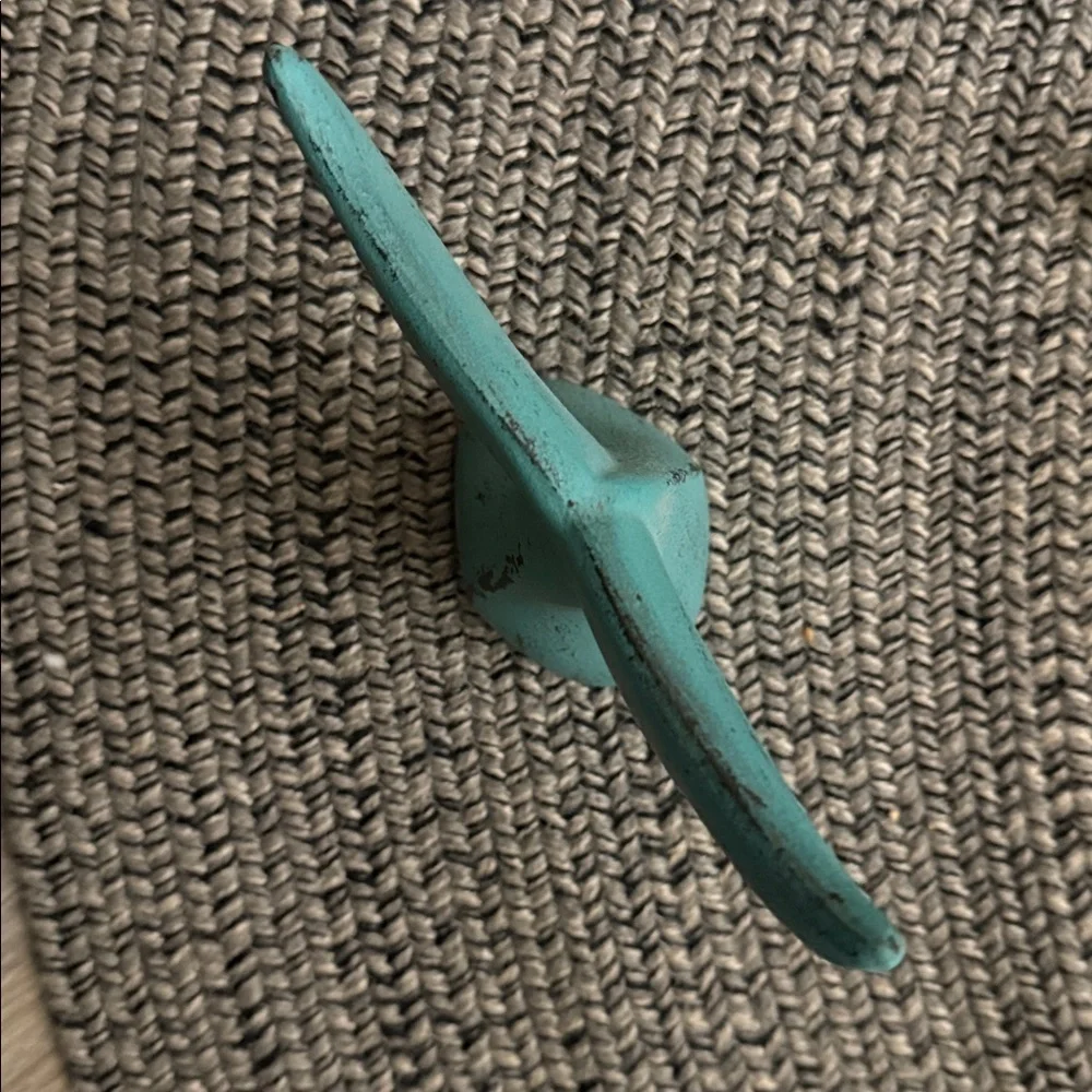 Cast Iron Whale Tail Turquoise lg1